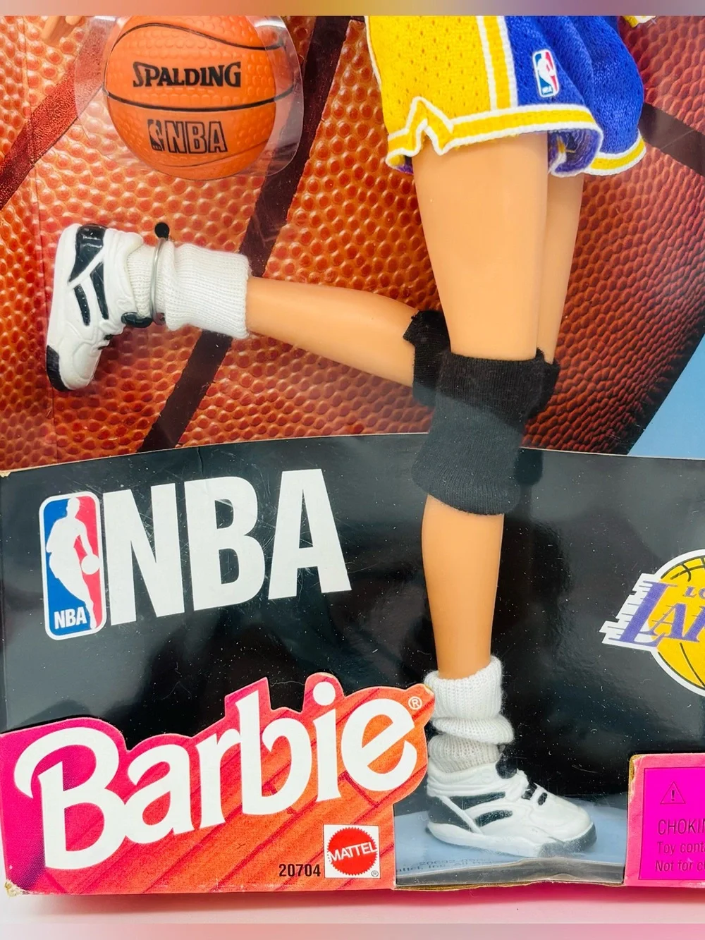 Vintage 1998 Barbie NBA Los Angeles Lakers Doll Mattel NRFB 90s Collectible